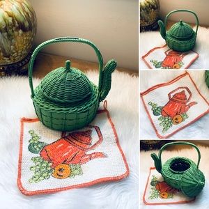 🦋2/$10 3/$15 4/$18 5/$20 Vintage Tea Pot Wicker Basket and Pot Holder
